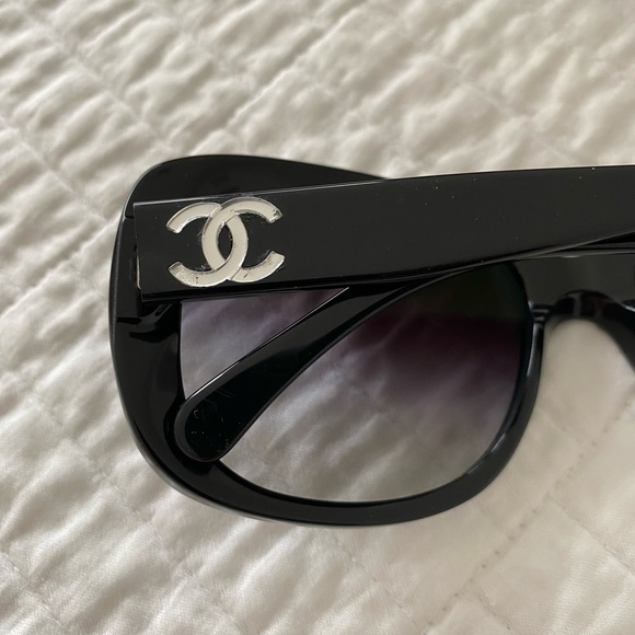 CHANEL sunglasses - Picture 4 of 9